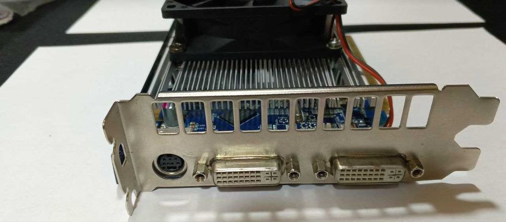 Материнская плата, видео карта, блок питания и мышка