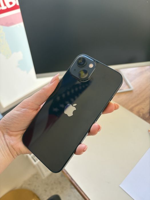 Продам Айфон 13 256GB