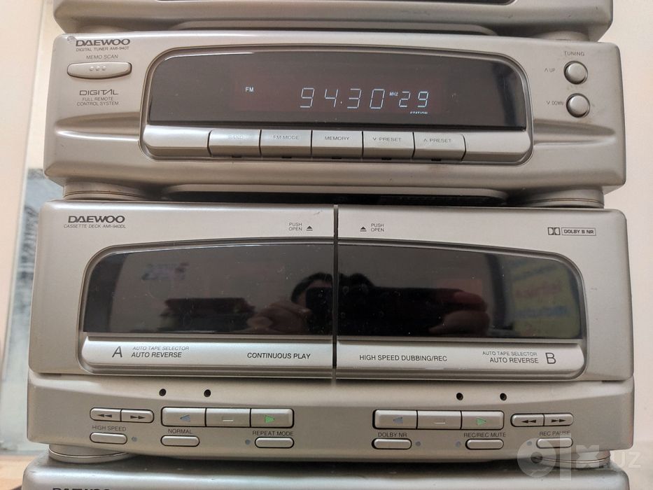 Daewoo Ami 940A stereo system