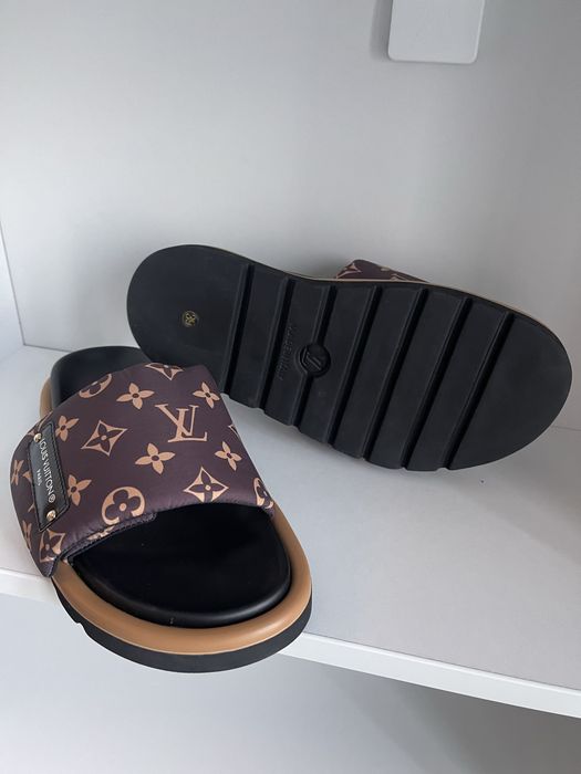 Papuci Lv premium la comanda !