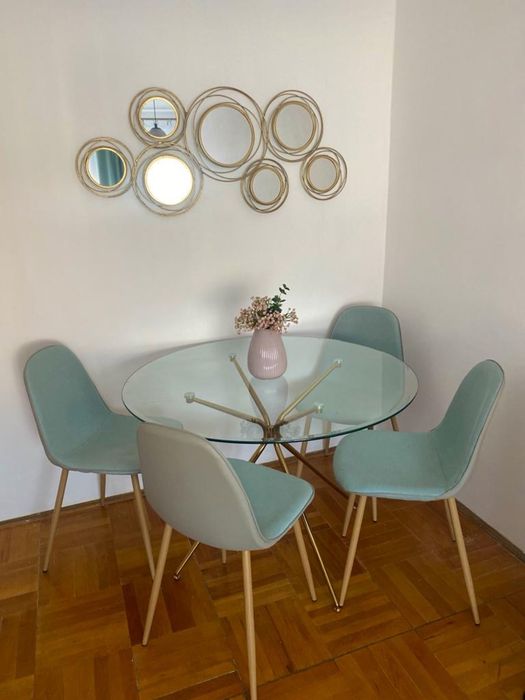 Vand apartament 2 camere zona centrala complet utilat si mobilat