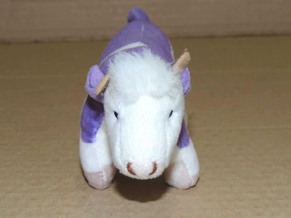 Плюшена  играчка        ЧУШКА -  2.56 €.     Milka - 3.07 €.