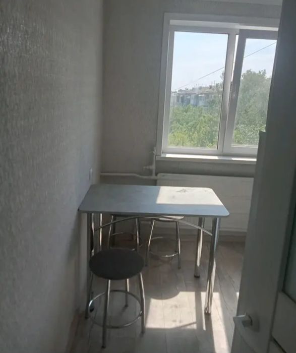 Продается двухкомнатная квартира. Центр.