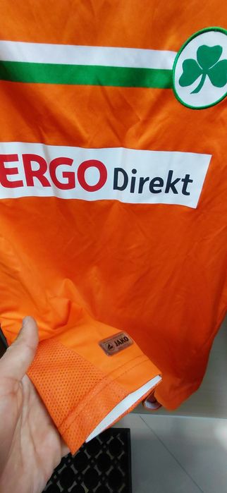 Футболна фланелка на Гройтер Фюрт