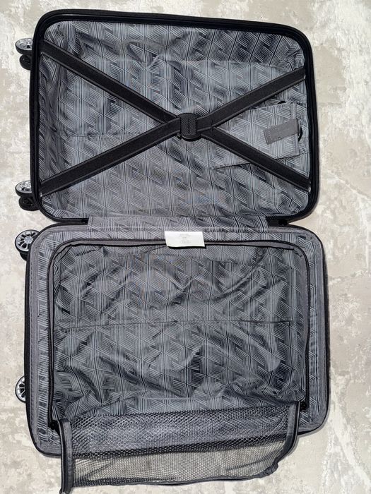 Срочно продам стильный чемодан Samsonite (оригинал)