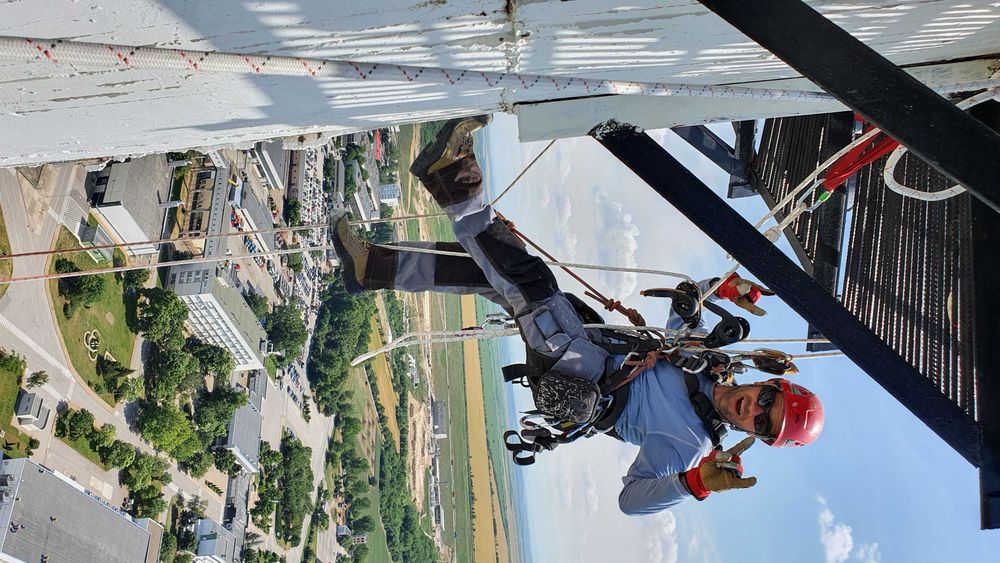 АЛПИНИСТИ ВАРНА.Работа по алпийски способ.