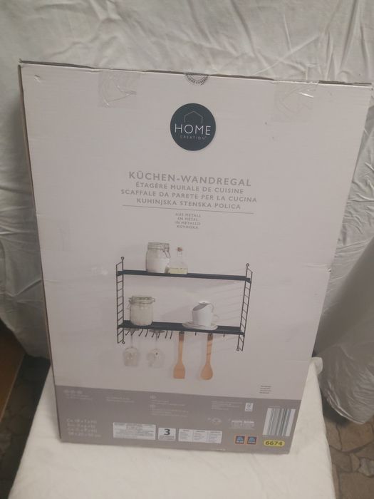 Raft suspendat pentru bucătarie