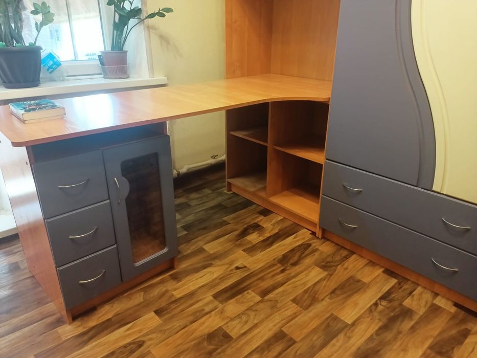 Продается детский спальный  гарнитур.