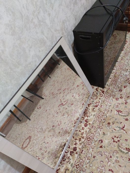 продам зеркало подвесная