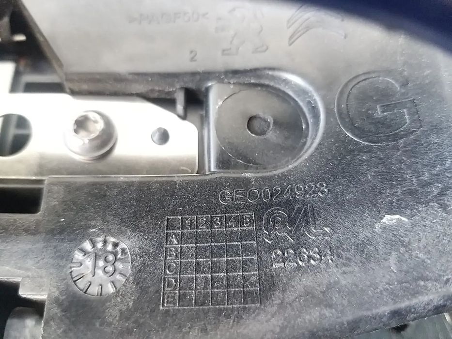 Maner usa stanga spate peugeot 3008 2 geo024923