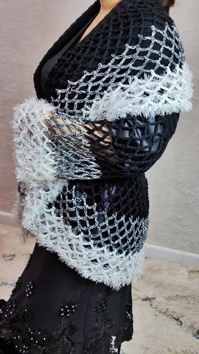 Накидка пончо сотилади