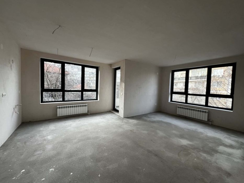 От собственик: тристаен апартамент в луксозна сграда – кв. Надежда 2