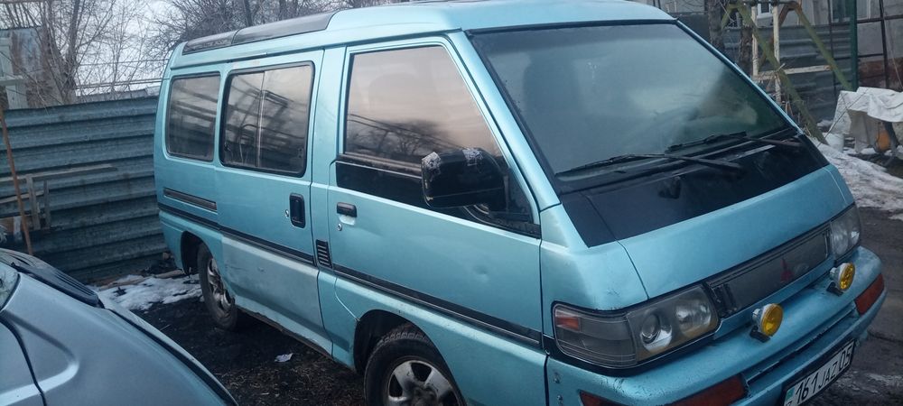Продам  машина Mitsubishi L300