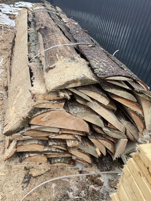 Lemn de foc uscat cu transport  la domiciliu