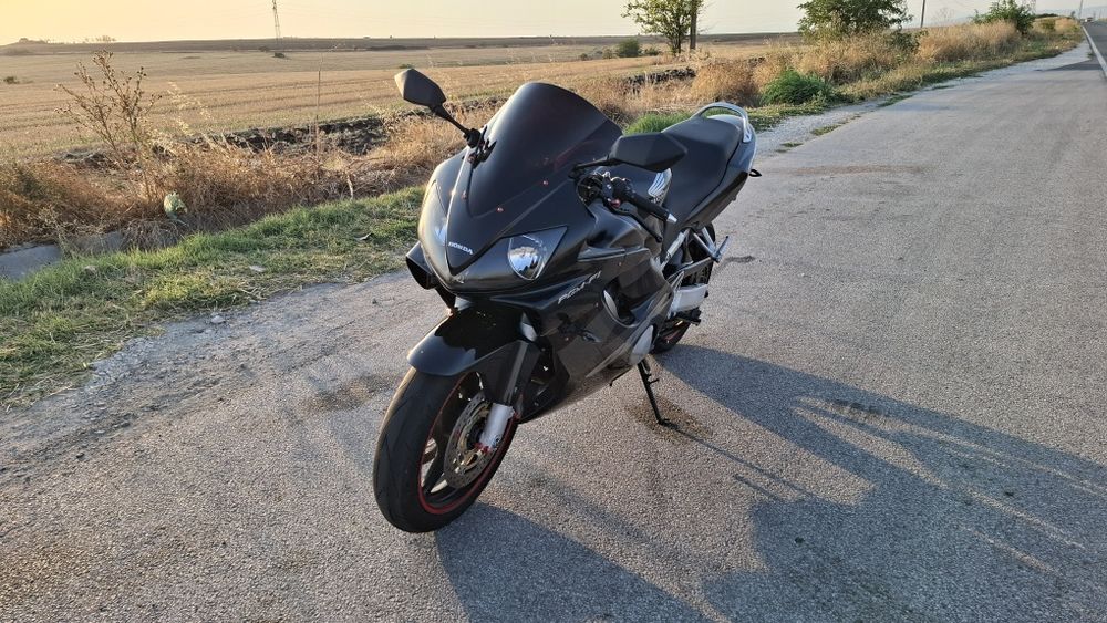 Honda CBR F4i.      .