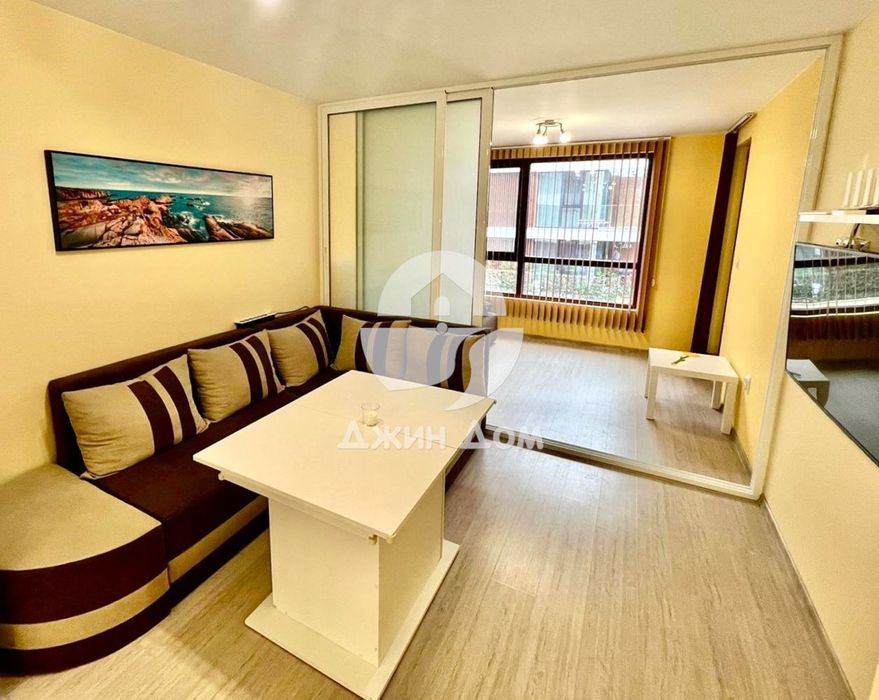 Продава се Двустаен апартамент в Бургас, Сарафово - 64 кв.м за 1315 €/кв.м - Снимка #1