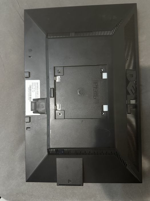 Монитор Dell във отлично състояние