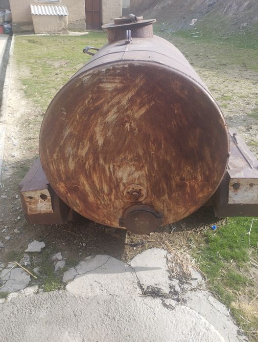 Бочка 2 тонналик