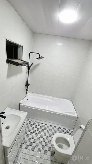 4 xonali  indeks bozoriga yaqin joyda kottej sotiladi