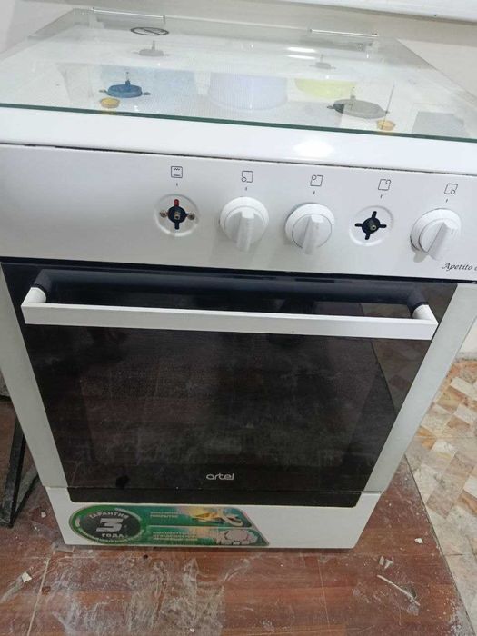 Продам газ плиту