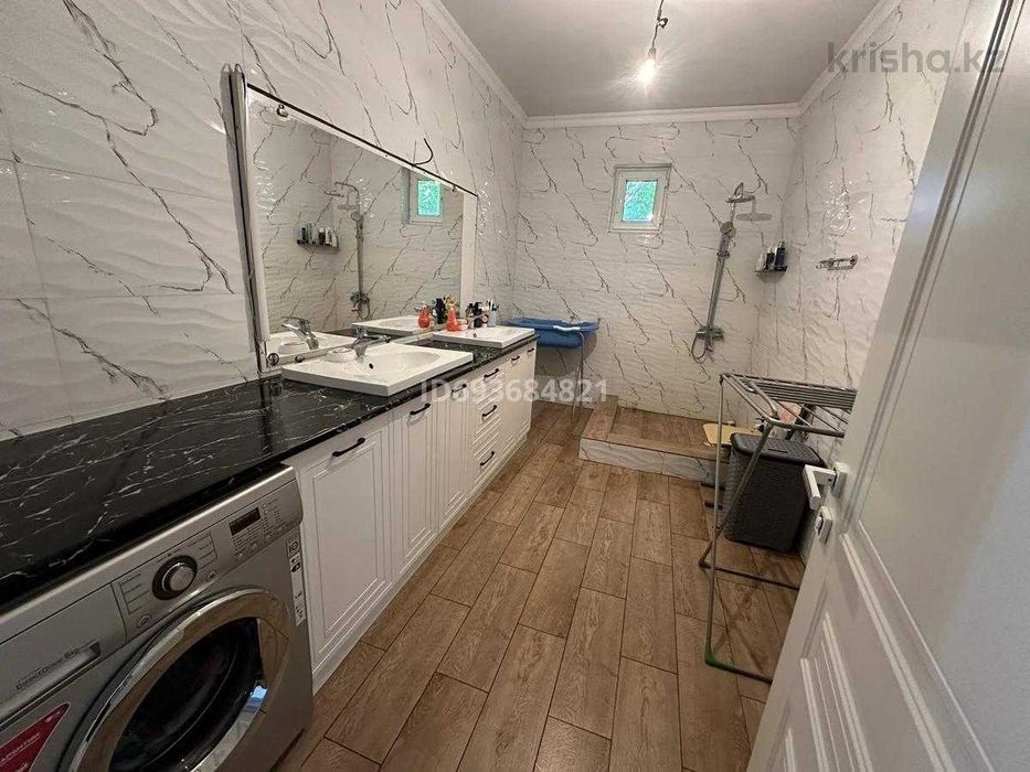 5 комн Арнагуль Империя