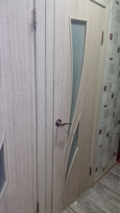 Продам межкомнатные двери в хорошем состоянии