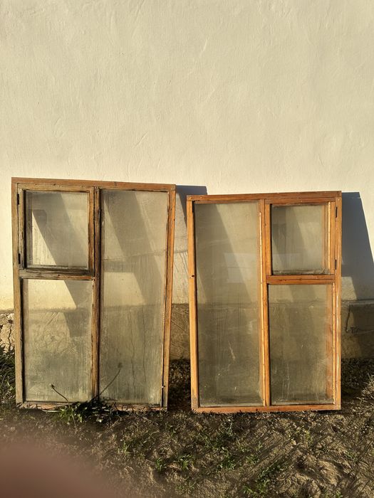 Окна 2 шт. Деревянные с форточкой