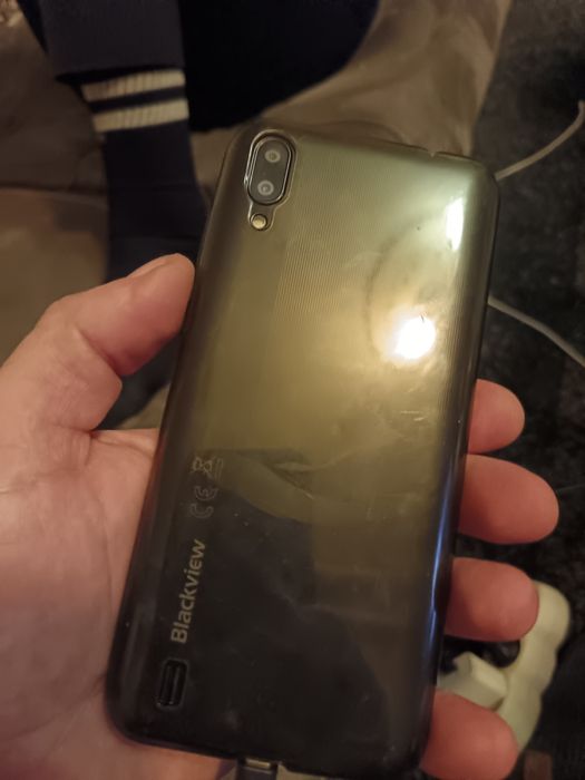 Телефони за части