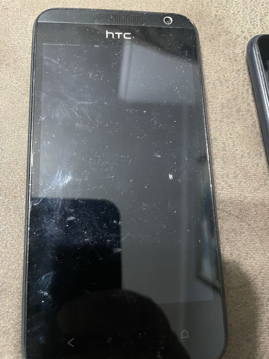 Lot de 4 telefoane