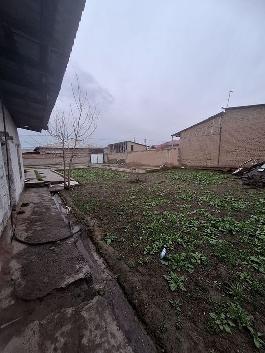 7 sotix hovli sotiladi