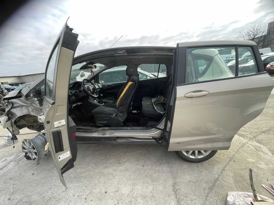 Usa stanga/dreapta spate ford b-max 2013 ,cod culoare JK8