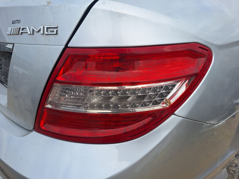 Десен диоден стоп Mercedes C-class W204 Avantgarde /  Ц класа 2008г.