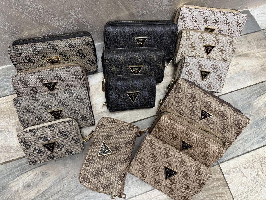 Guess портмонета