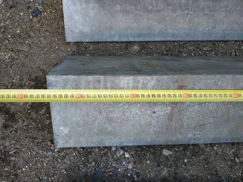 Уголок металлический