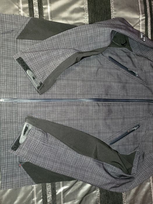 Мъжко есено-зимно яке.