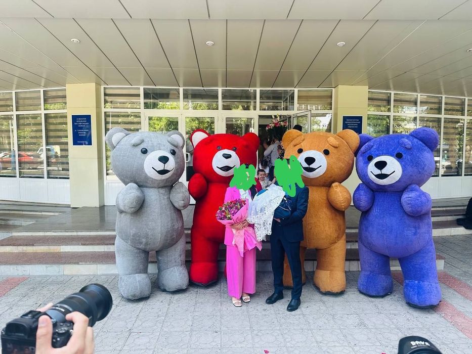 Ayiqlar Animatorlar xizmati Toshkent Teddi shou oformileniya shar