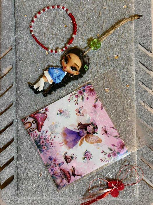 "Altfel" de martisoare .pretul este pentru amandoua,am mai multe