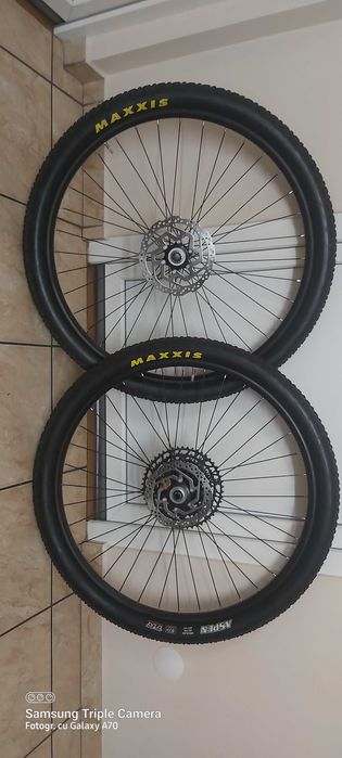 Roti 29 x 2.25 , 12v