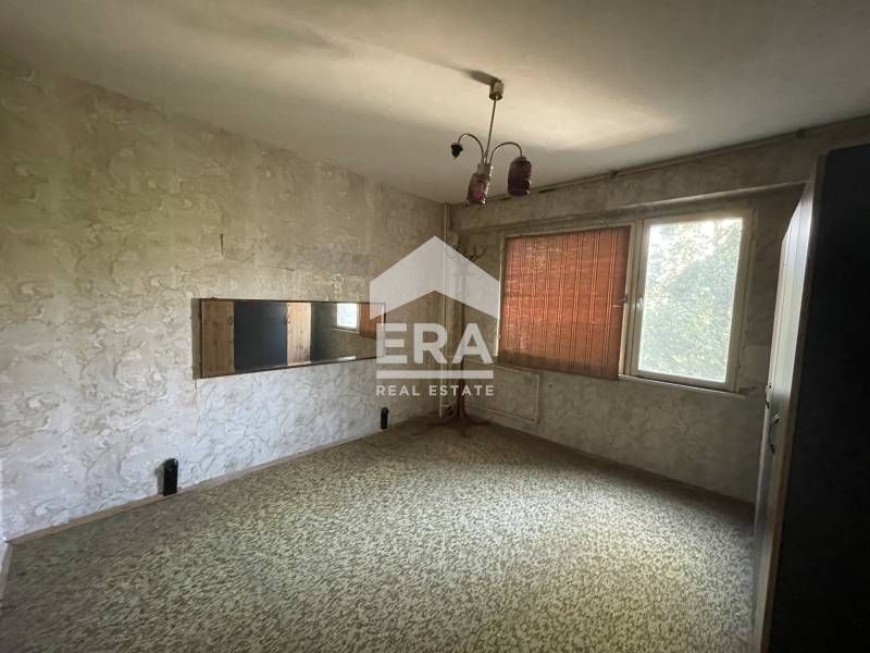 Дава се под наем Двустаен апартамент в Русе, Родина 2 - 65 кв.м за 137.7 € - Снимка #4