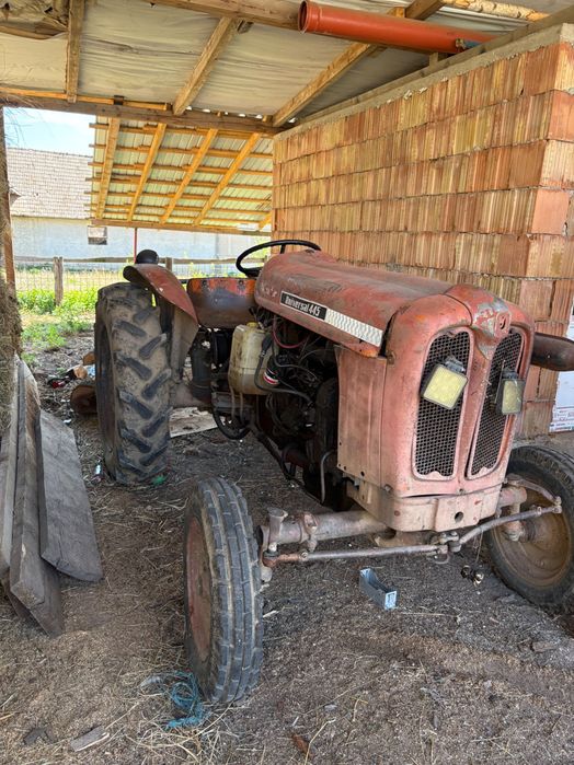 vand tractor universal 445