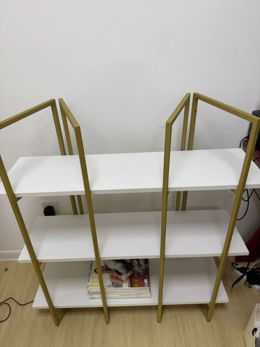 Стеллаж в идеальном состоянии