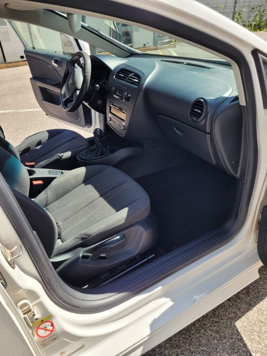 SEAT Leon 0 — imagine 2