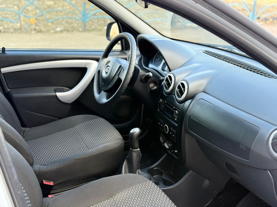 Продам ларгус 2017 год