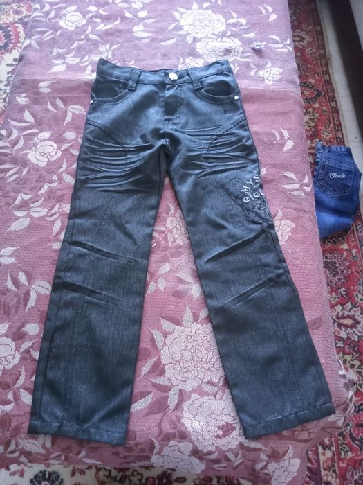 Джинсы подростковые