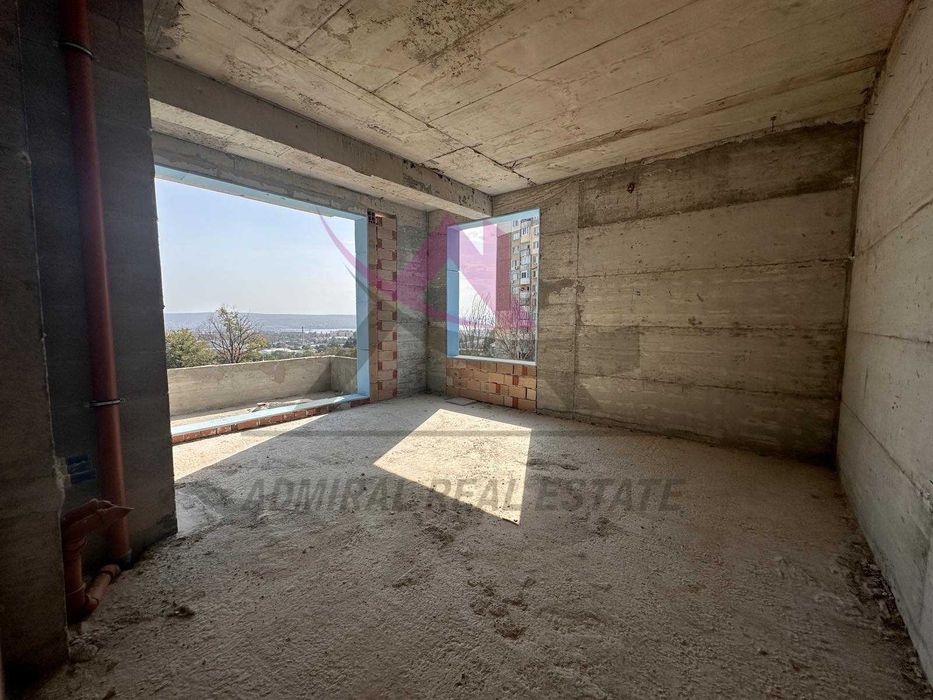 Продава се Тристаен апартамент в Варна, Възраждане 3 - 80 кв.м за 1288 €/кв.м - Снимка #4