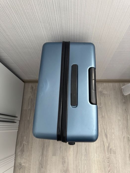 Продам чемодан, большой