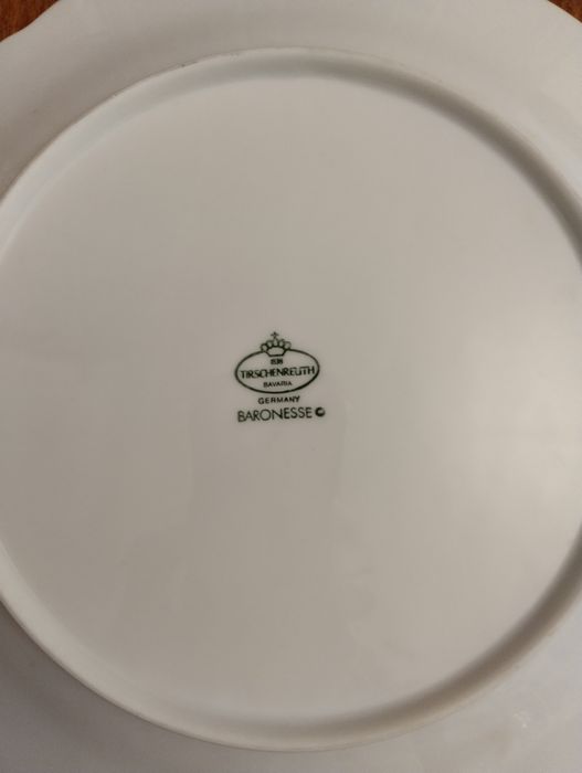 Порцеланова чиния "Коледа'".