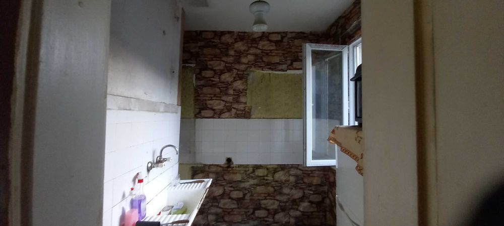 Продавам апартамент кв.Здравец