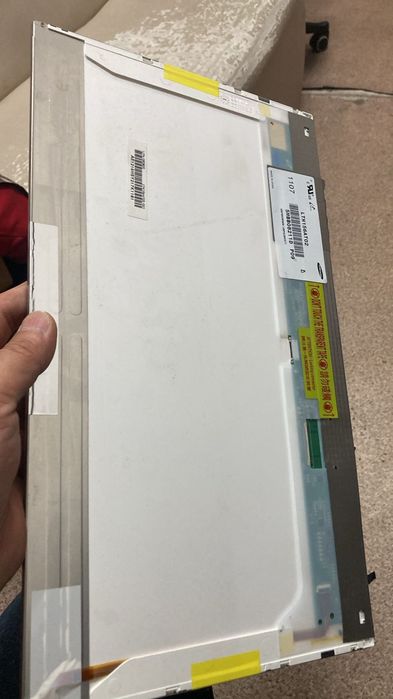 Продам экран ноутбука