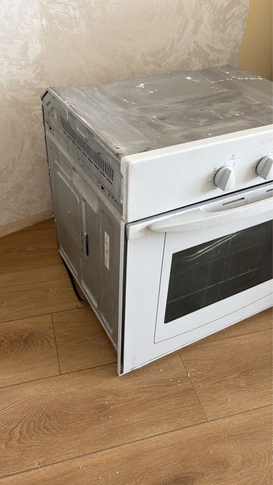 Продам срочно Духовой шкаф